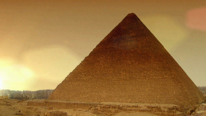 Hệ thống con dốc này được các chuyên gia xác định có niên đại ít nhất từ thời pharaoh Khufu trị vì Ai Cập.