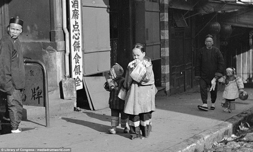 Bức ảnh này được chụp tại khu Chinatown trước khi trận động đất xảy ra làm rung chuyển toàn bộ San Francisco.