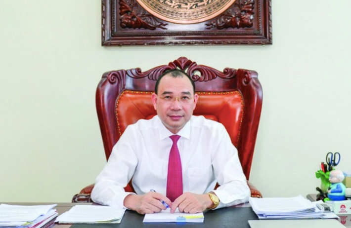 Liên quan việc tha tù trước thời hạn cho Phan Sào Nam, tại kỳ họp thứ 6 diễn ra từ ngày 6 đến 8/9, Ủy ban Kiểm tra Trung ương quyết định thi hành kỷ luật cảnh cáo Ban cán sự đảng TAND tỉnh Quảng Ninh các nhiệm kỳ 2015-2020 và 2020-2025 do liên quan việc xét, quyết định giảm thời hạn chấp hành án phạt tù đối với Phan Sào Nam. Các ông, bà: Hoàng Văn Tiền (Chánh án TAND tỉnh); Phạm Thị Hương Giang (Phó chánh án TAND tỉnh); Nguyễn Trí Chinh (Phó chánh án TAND tỉnh); Nguyễn Thúy Hằng (Chánh tòa Dân sự) và Nguyễn Thị Thu Hiền (Phó phòng Kiểm tra nghiệp vụ và Thi hành án, TAND tỉnh Quảng Ninh) nhận hình thức kỷ luật cảnh cáo.