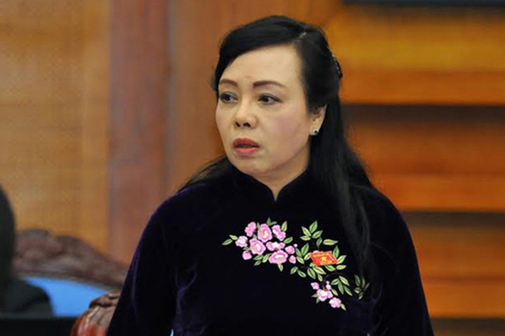 Sau 8 năm làm Bộ trưởng Y tế, đầu tháng 7/2019, bà được Bộ Chính trị giao nhiệm vụ kiêm Trưởng Ban Bảo vệ, chăm sóc sức khỏe cán bộ Trung ương thay ông Nguyễn Quốc Triệu. Tháng 11/2019, Quốc hội phê chuẩn miễn nhiệm chức vụ Bộ trưởng Y tế với bà Nguyễn Thị Kim Tiến.