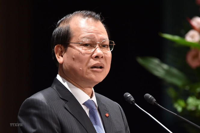 Trong thời gian giữ cương vị Bí thư Ban cán sự đảng, Bộ trưởng Bộ Tài chính kiêm nhiệm Chủ tịch Hội đồng quản lý Bảo hiểm xã hội Việt Nam, ông Vũ Văn Ninh đã thiếu trách nhiệm trong lãnh đạo, chỉ đạo, kiểm tra, giám sát, để xảy ra vụ việc gây thiệt hại lớn tiền của Nhà nước, nhiều cán bộ, đảng viên liên quan bị xử lý hình sự trong vụ án kinh tế Bảo hiểm xã hội Việt Nam cho Công ty Cho thuê tài chính II (ALC II) vay tiền.
