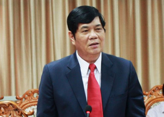 8. Ông Nguyễn Phong Quang – Nguyên Phó Trưởng ban chỉ đạo Tây Nam Bộ giai đoạn 2011-2016 bị cách tất cả chức vụ trong Đảng do có vi phạm ký bổ nhiệm 30 trường hợp không đạt chuẩn.