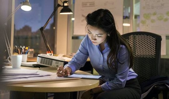 Ngược lại, người không thể sống lâu là người có khả năng miễn dịch suy yếu, cực dễ bị bệnh, thậm chí thay đổi mùa cũng có thể ốm, nhiễm khuẩn, bạo bệnh.