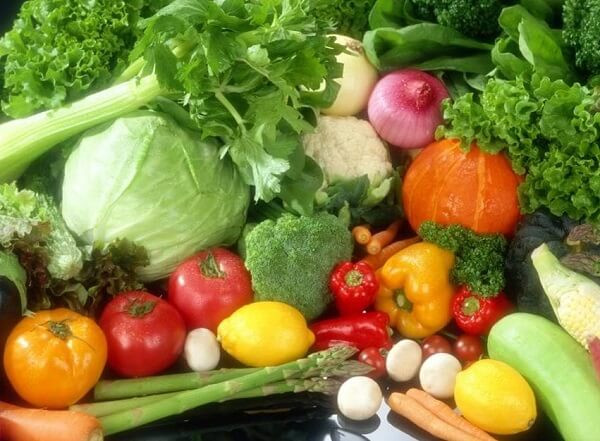 Chúng có thể giúp chúng ta tăng cảm giác thèm ăn, tăng cường miễn dịch, bổ sung các chất dinh dưỡng và nước mà cơ thể chúng ta thiếu, đồng thời thúc đẩy nhu động đường tiêu hóa. Tuy nhiên, bạn nên tránh ăn 3 loại rau dưới đây vì giá trị dinh dưỡng không nhiều, bên trong cũng có nhiều ký sinh trùng, ẩn chứa nguy cơ gây hại cho cơ thể.