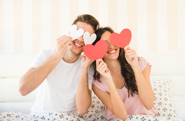 Theo bác sĩ Quy, anh từng tiếp nhận một nam bệnh nhân được đưa đến trung tâm phục hồi chức năng. Bệnh nhân này muốn loại bỏ những viên bi thủy tinh đã cấy vào trong "của quý" của mình nhưng do ngại ngùng đã tự xử lý. Đáng tiếc, mọi việc không như ý, trong quá trình lấy những viên bi thủy tinh ra, anh vô tình làm vỡ bi thủy tinh và khiến bộ phận sinh dục bị tổn thương nặng nề.
