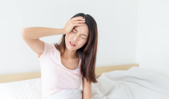 Điều này đồng nghĩa với việc họ ăn uống ngày càng tốt hơn nhưng lại không chú ý đến việc kết hợp giữ gìn sức khỏe và chế độ ăn uống, chính vì vậy dễ mắc các bệnh khác nhau. Nếu muốn giảm thiểu khả năng bị nhồi máu não, bạn nên hạn chế hoặc tốt nhất không ăn 2 loại thực phẩm, đồ uống dưới đây.