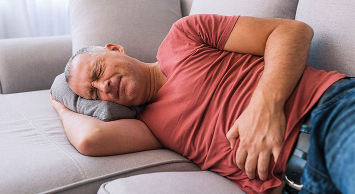 7: Người đã thực hiện phẫu thuật cắt dạ dày: Nếu đã thực hiện cắt dạ dày trên diện rộng do các bệnh lành tính của đường tiêu hóa thì nguy cơ ung thư dạ dày ở phần dạ dày còn lại cao gấp 6 đến 7 lần so với người bình thường, đặc biệt là ở dạ dày và khớp nối tiếp ruột.