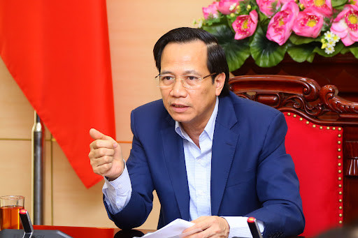 Thực trạng và nguyên nhân người lao động rời TP.HCM và các tỉnh kinh tế trọng điểm phía Nam trong nhiều đợt; Giải pháp tháo gỡ những khó khăn của thị trường lao động theo diễn biến của dịch; Chính sách thu hút lực lượng lao động trở lại làm việc và giải pháp hỗ trợ giải quyết việc làm đối với lực lượng lao động bị mất việc.