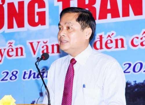 Ông Hồng cũng được giao quản lý kinh tế đối ngoại; xúc tiến đầu tư - thương mại; chỉ đạo hội nhập kinh tế quốc tế; các dự án hỗ trợ phát triển chính thức (ODA) và vốn vay ưu đãi của các nhà tài trợ nước ngoài; ký quyết định chủ trương đầu tư các công trình, dự án thuộc lĩnh vực thương mại, công nghiệp và dịch vụ…
