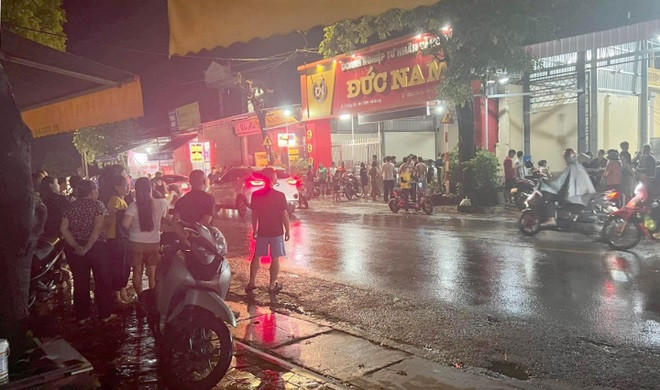 Anh Nguyễn Đăng Ninh bị trúng 02 phát đạn vào ngực trái và đùi trái, được gia đình đưa đi cấp cứu tại Bệnh viện Việt Tiệp - Hải Phòng, hiện sức khỏe đã ổn định.