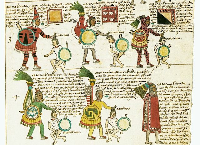 1. Không giống như những quân đội của các nền văn minh cổ xưa khác, các chiến binh Aztec không muốn giết chết kẻ thù trên chiến trường. Thay vào đó, họ muốn bắt sống quân địch. Theo quan niệm của người Aztec, việc giết chết kẻ thù là hành động vụng về, thiếu kỹ năng.