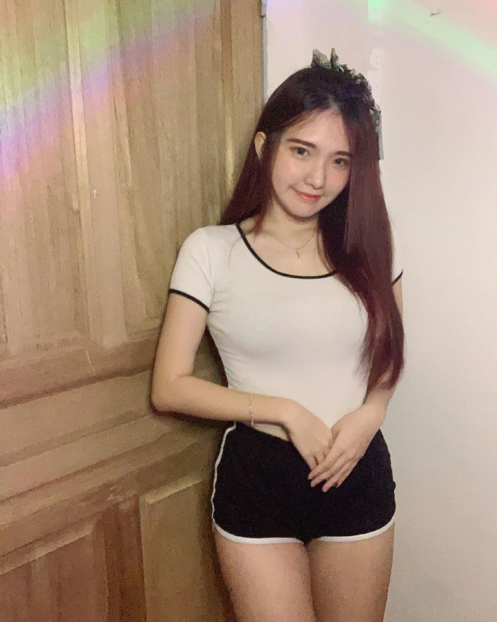 Có điều là, kiểu quần này chỉ thích hợp để làm đồ tập, đồ mặc nhà, không phù hợp để diện đi chơi, đi dạo phố, mua sắm.