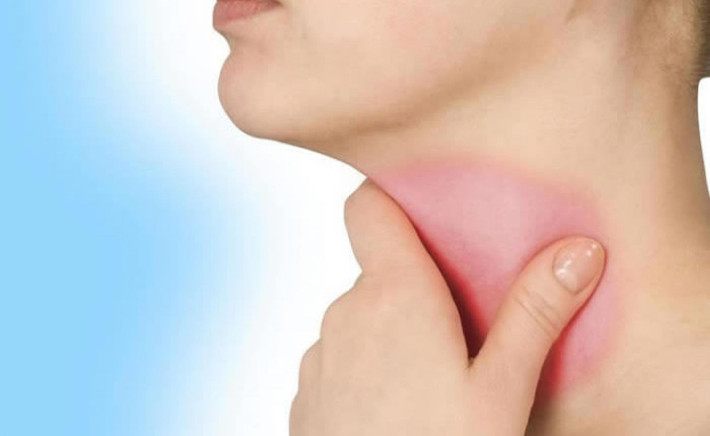 Cảm thấy không ổn, bác sĩ Hồng yêu cầu nội soi để kiểm tra, cuối cùng phát hiện bệnh nhân mắc chứng ung thư thực quản. Theo bác sĩ Hồng, ông cũng tiếp nhận nhiều trường hợp ung thư liên quan đến ăn lẩu.