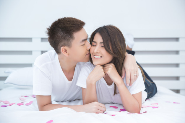 Bởi vì con người là động vật thị giác, nếu bạn chăm chút cho ngoại hình thì sẽ khiến đối phương thích thú hơn, từ đó ưu ái hơn, dễ thoả mãn hơn. (Ảnh minh họa)