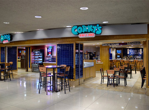9. Nhà hàng Corky's Ribs &BBQ, sân bay quốc tế Memphis (Mỹ)