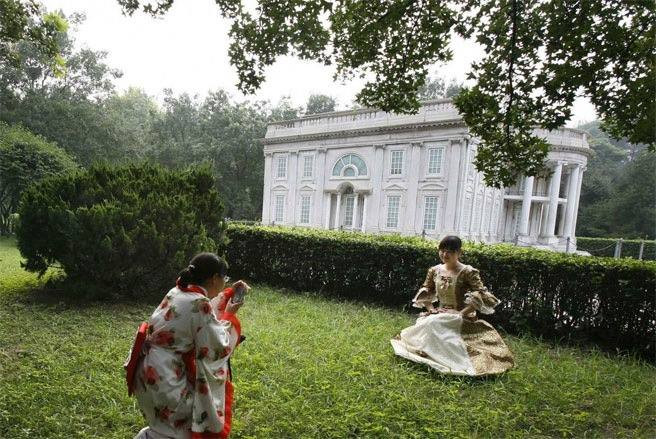 Một bản sao của Nhà Trắng trong công viên World Park ở Bắc Kinh.