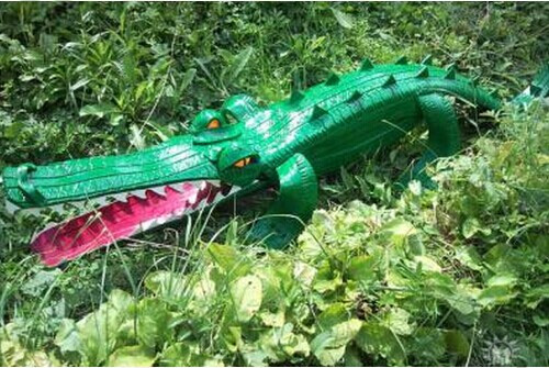 Cá sấu trang trí vườn ngộ nghĩnh.