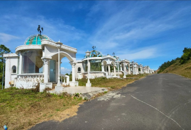 Trong văn bản gửi các cơ quan chức năng tỉnh Lâm Đồng vào ngày 11/11, Công ty Sài Gòn - Đại Ninh báo cáo đến nay, công ty đã đầu tư tổng số tiền vào dự án là 2.000 tỷ đồng. Công ty đề nghị nâng tổng mức đầu tư điều chỉnh dự án khu đô thị thương mại, du lịch nghỉ dưỡng sinh thái Đại Ninh từ hơn 25.200 tỷ đồng lên hơn 30.200 tỷ đồng, đồng thời đề nghị điều chỉnh tiến độ thực hiện dự án với quy mô sử dụng đất không thay đổi là gần 3.600ha. (Ảnh: NLĐ)