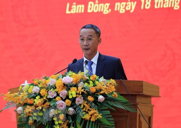 Quá trình công tác đến khi bị khởi tố, ông Trần Văn Hiệp đã từng đảm nhiệm các chức vụ: Phó Bí thư Tỉnh đoàn Lâm Đồng, Bí thư Huyện ủy Bảo Lâm, Phó Trưởng ban Ban Tuyên giáo Tỉnh ủy Lâm Đồng, Trưởng ban Ban Tuyên giáo Tỉnh ủy Lâm Đồng, Trưởng ban Ban Văn hóa xã hội của Hội đồng nhân dân tỉnh Lâm Đồng; Phó Bí thư Tỉnh ủy, Trưởng ban Ban Văn hóa xã hội của HĐND tỉnh khóa IX.