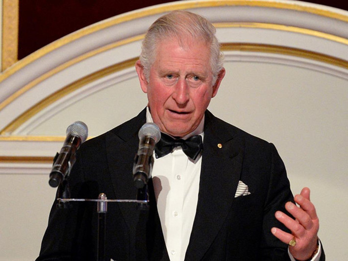 Trước đó, ngày 25/3, Hoàng gia Anh xác nhận Thái tử Charles, Thân vương Xứ Wales, 71 tuổi, có biểu hiện những triệu chứng nhẹ của việc nhiễm Covid-19.