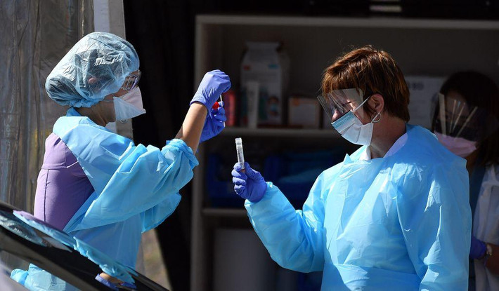 Thế nhưng, một số chuyên gia y tế và nhà khoa học cho rằng, virus corona có rất nhiều chủng và chúng ta chưa hiểu tường tận về nó.