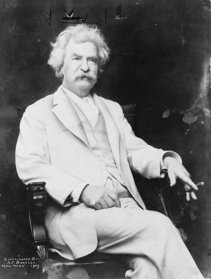 Mark Twain có tình bạn thân thiết với nhà khoa học Nikola Tesla. Nhà văn nổi tiếng Mỹ từng tham gia thí nghiệm của người bạn thân.
