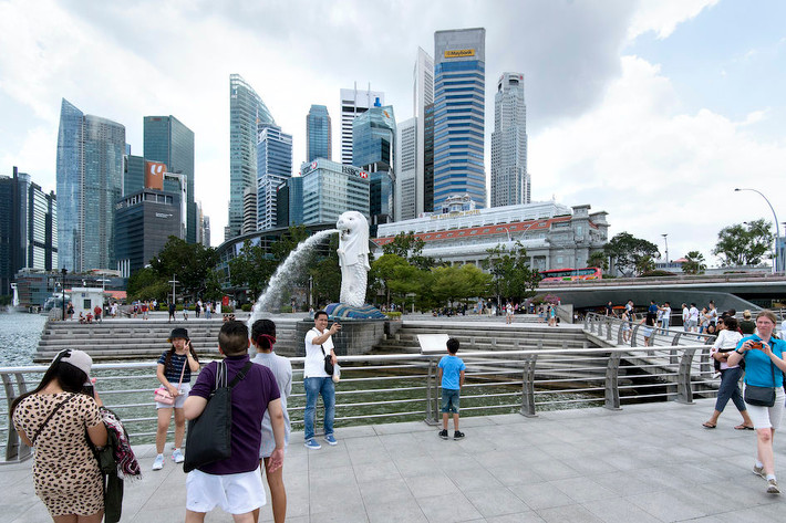 Chương trình Hỗ trợ Việc làm của Singapore sẽ chi trả 8% thu nhập của mỗi lao động Singapore trong 3 tháng.