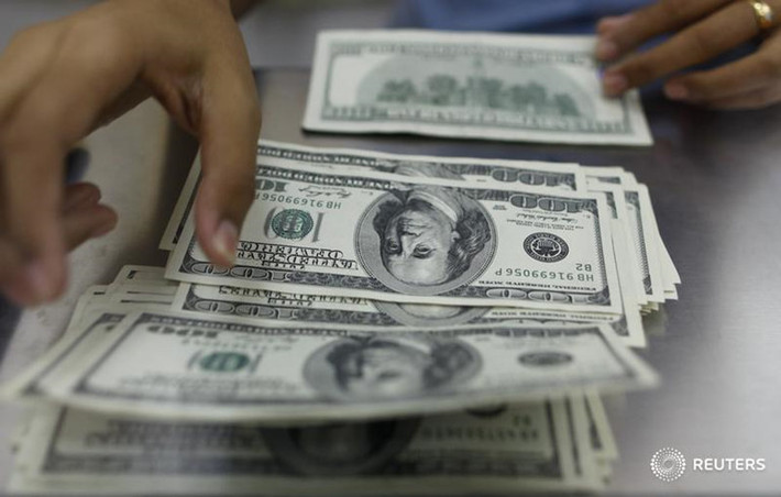 Thêm nữa, Fed sẽ tiến hành mua trái phiếu và chứng khoán đảm bảo thêm ít nhất 700 tỷ USD, nhằm bơm tiền giải cứu nền kinh tế khỏi những tác động của dịch Covid-19 đang bùng phát và lan rộng lên tới 160 nước trên thế giới, trong đó có Mỹ.