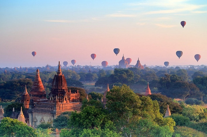 Không chỉ đổi tên quốc gia, một số địa danh ở Myanmar cũng thay đổi tên gọi. Nổi tiếng là Rangoon đổi thành Yangon và Irrawaddy đổi thành Ayeyarwady.
