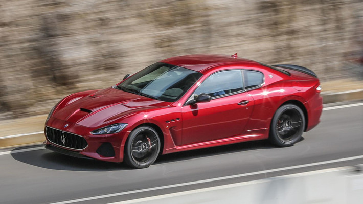 Maserati GranTurismo - 2007: Trong khi Alfa Romeo nhận được các khoản đầu tư lớn từ công ty mẹ FCA cho các sản phẩm mới như Stelvio và Giulia, thì Maserati phải tập trung cải thiện các model hiện tại, trong đó có GranTurismo. Năm 2014, Maserati lên kế hoạch sản xuất Alfieri với mục đích sẽ thay thế GranTurismo vào năm 2016. Nhưng vì nhiều lý do, Alfieri vẫn đang chỉ dừng lại ở bản concept.
