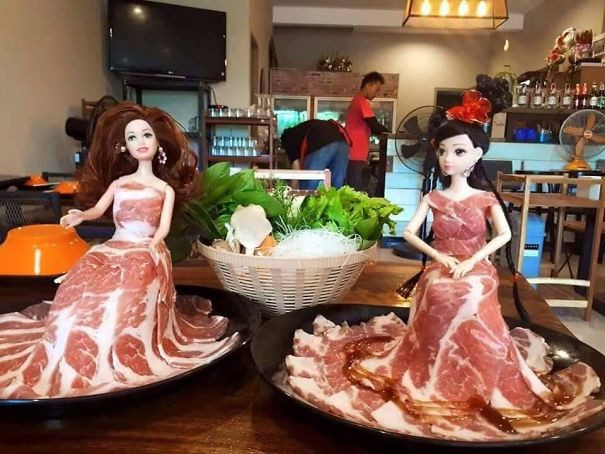 Phong cách bày trí món ăn độc đáo của nhà hàng lẩu thịt bò.