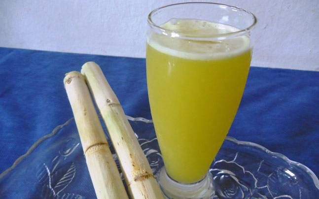 Uống nước mía giúp tăng cường năng lượng nhanh chóng cho cơ thể, đặc biệt là khi làm việc. Nước mía cũng có tính kiềm và do đó trung hòa axit trong cơ thể. Môi trường kiềm trong cơ thể giúp kích thích giảm cân nhanh.
