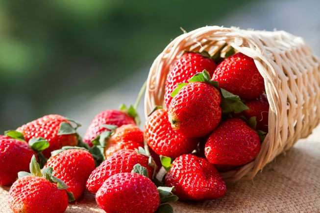 Dâu tây là trái cây bổ dưỡng giúp giảm nguy cơ bệnh tim và kiểm soát lượng đường trong máu cho bệnh nhân tiểu đường tuýp 2.