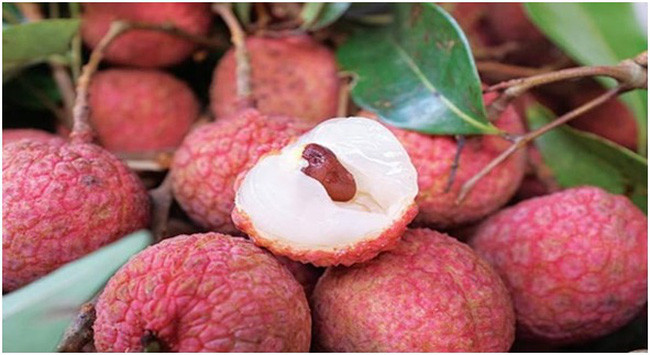 Mặc dù mang lại rất nhiều lợi ích cho sức khỏe nhưng không phải ai cũng có thể ăn vải. Người mắc bệnh đái tháo đường không nên ăn vải bởi quả này có hàm lượng đường cao. Ảnh: Internet.