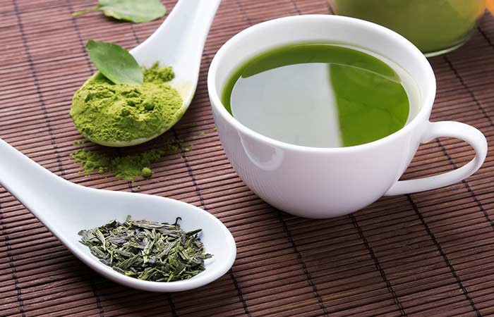 Trà xanh có chứa chất chống oxy hóa và có nhiều lợi ích sức khỏe đồng thời là thực phẩm rất tốt cho gan. Uống trà xanh thường xuyên giúp giảm ung thư gan, bệnh gan, xơ gan và viêm gan.