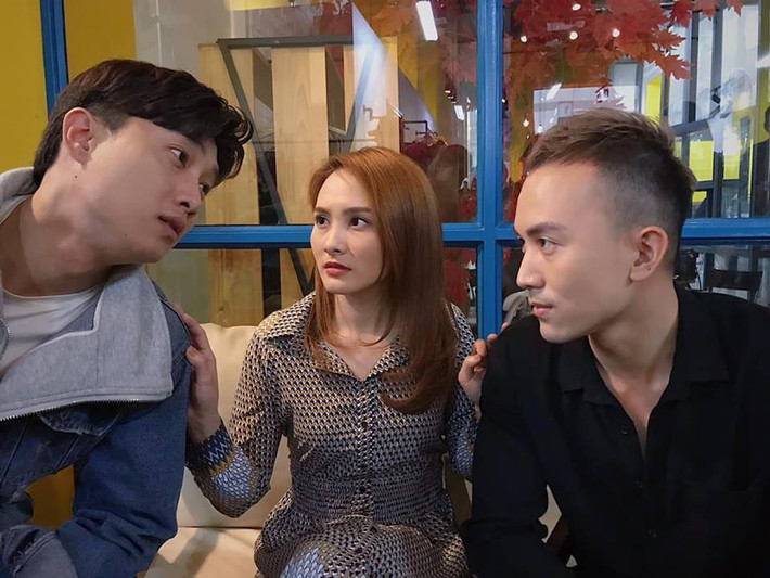 Trong "Về nhà đi con", nhân vật Vũ do Quốc Trường đảm nhận nảy sinh tình cảm với Thư (Bảo Thanh). Sau rất nhiều hiểu lầm, họ mới tìm được hạnh phúc. Quốc Trường từng tâm sự, anh rất thích những cô gái có tính cách như nhân vật Thư.