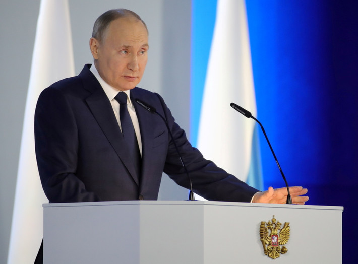 Trong khoảng thời gian từ năm 1985 - 1990, ông Putin làm nhiệm vụ tại thành phố Dresden (khi ấy là Đông Đức).