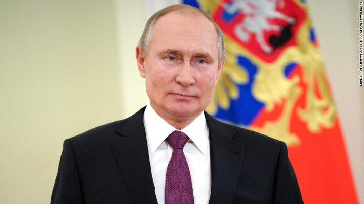 Kể từ khi gia nhập vào hàng ngũ của KGB, Tổng thống Putin không ngừng nâng cao trình độ tư tưởng, chính trị cũng như cải thiện các kỹ năng chuyên môn, nghiệp vụ.