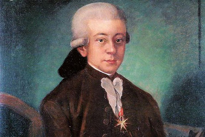 Mozart tình cờ nghe thấy nó hót theo nhịp của bản Concerto số 17 do ông sáng tác.