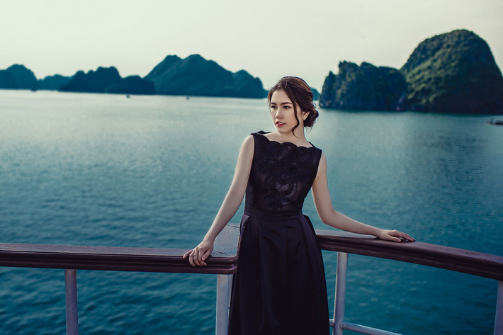 Chia sẻ về ông xã, Thùy Dương cho biết, Minh Tiệp ở nhà rất hay vào bếp nấu ăn và làm đồ chơi cho con. Cặp đôi hiện có cuộc sống hôn nhân hạnh phúc.