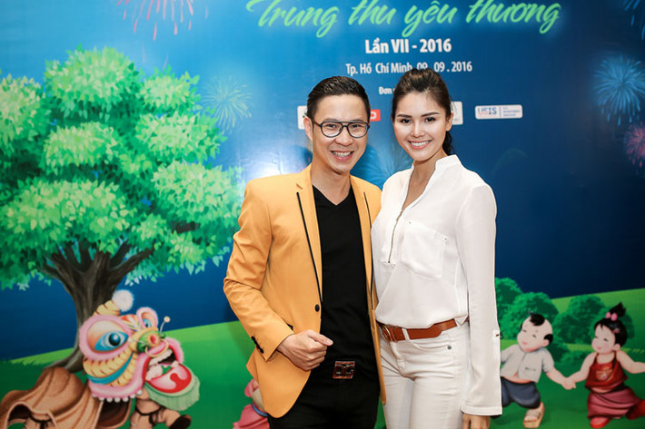 Ngoài ra, sự kiện còn quy tụ dàn sao gồm: diễn viên Thân Thúy Hà, á hậu Kim Nguyên, á khôi Lệ Quyên, ca sĩ Nguyễn Phi Hùng, nhạc sĩ Nguyễn Văn Chung, MC Anh Quân…