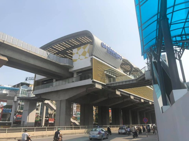 Dự án đường sắt đô thị Hà Nội tuyến Cát Linh - Hà Đông: Là một tuyến đường sắt đô thị đang được xây dựng, một phần của hệ thống mạng lưới Đường sắt đô thị Hà Nội, được đầu tư xây dựng bởi Bộ Giao thông Vận tải và vốn vay ODA của Trung Quốc ký năm 2008. Được khởi công xây dựng từ tháng 10 năm 2011, Dự kiến bắt đầu khai thác từ 2015, nhưng tính đến nay, sau nhiều lần đội vốn, tuyến đường sắt Cát Linh - Hà Đông vẫn chưa xác định được ngày vận hành chính thức.