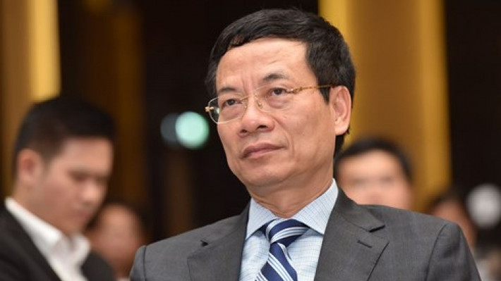 Bộ trưởng Bộ Thông tin và Truyền thông Nguyễn Mạnh Hùng (Ngày sinh: 24/7/1962). Quê quán: Bắc Ninh. Trình độ: Thạc sĩ Kinh tế, Thạc sĩ Kỹ thuật, Kỹ sư Viễn thông vô tuyến