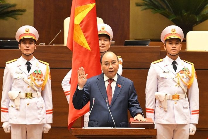 Ba tháng sau, Quốc hội khóa XIV tiếp tục quy trình kiện toàn nhân sự, bầu ông Nguyễn Xuân Phúc làm Thủ tướng nhiệm kỳ 2016-2021.