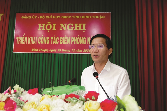 Tập thể này cũng thiếu trách nhiệm, buông lỏng lãnh đạo, chỉ đạo, thiếu kiểm tra, giám sát, để Ban cán sự đảng UBND tỉnh, UBND tỉnh và nhiều tổ chức, cá nhân vi phạm các quy định của Đảng, pháp luật của Nhà nước trong quản lý, sử dụng đất, thực hiện một số dự án. Những sai phạm đó khiến một số cán bộ, đảng viên trong đó có cả lãnh đạo chủ chốt của tỉnh bị khởi tố, bắt tạm giam.