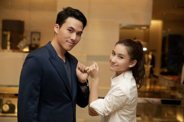Cặp song sinh Laurinda và Orlando (24 tuổi) là 2 người con khác của bà Ina Chan với tỷ phú Stanley Ho.