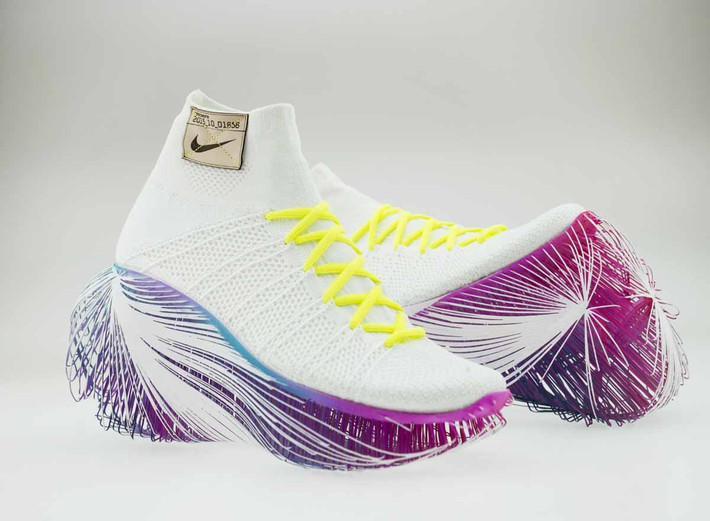 Một mẫu giày của Nike sử dụng công nghệ in 3D với đế cực độc.