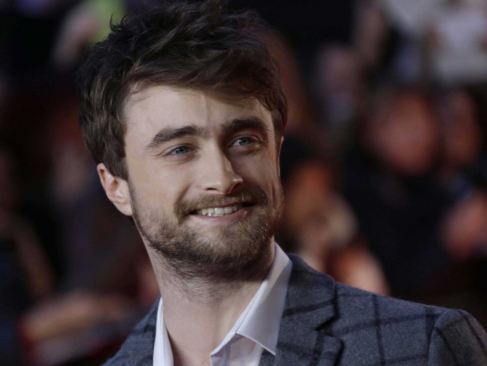 8. Daniel Radcliffe, 26 tuổi, tài sản 74 triệu bảng (106 triệu USD): Diễn viên Robert Pattinson, người từng xuất hiện trong tập phim Harry Potter và chiếc cốc lửa, đang sở hữu ba bất động sản ở Manhattan, New York.