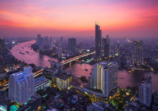 Bình minh ở Bangkok khi nhìn về hướng sông Chao Phraya