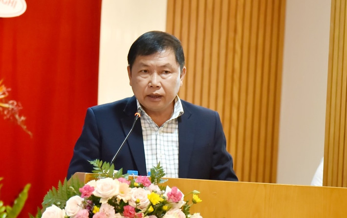 Bùi Anh Dũng, cựu Chủ tịch HĐQT Ngân hàng SCB bị cáo buộc đã ký hợp thức hóa 611 khoản vay, giúp sức cho Trương Mỹ Lan chiếm đoạt 104.260 tỷ đồng.